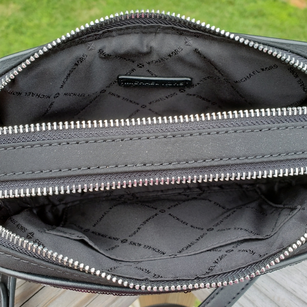 Michael Kors Kenly SM Camera Sequin Crossbody - Picture 5 of 8